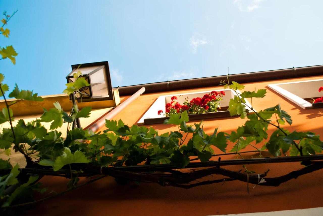 Hotel I Gerani Rossi Paulilatino Exterior foto